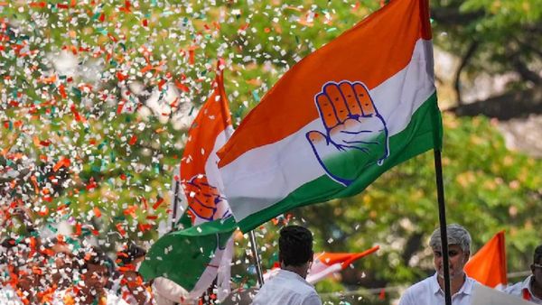 നിലമ്പൂര്‍ നഗരസഭ ഇനി യുഡിഎഫിന്; എല്‍ഡിഎഫ് ഭരണം വീണു, തൃണമൂല്‍ അവസ്ഥ ദയനീയം