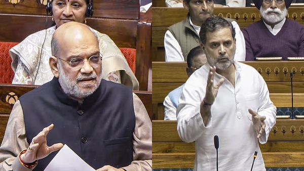 ലോക്‌സഭയിൽ കൊമ്പുകോർത്ത് രാഹുൽ ഗാന്ധിയും അമിത് ഷായും; തർക്കം എസ്ഐആറിന്റെ പേരിൽ