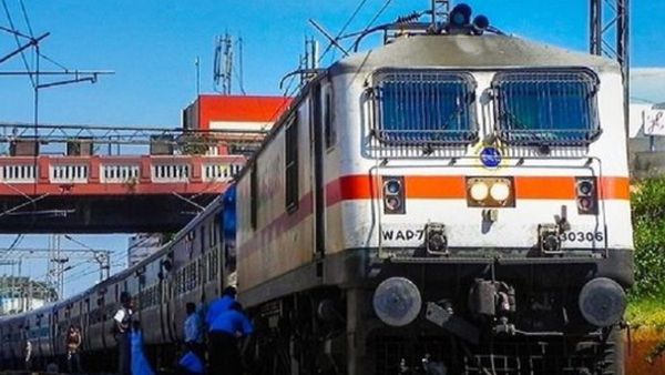 ശബരിമല സ്‌പെഷ്യല്‍ തീവണ്ടിക്ക് 2 അധിക സ്റ്റോപ്പുകള്‍; എത്തുന്നത് പുലര്‍ച്ചെ, എല്ലാ ശനിയാഴ്ചയും