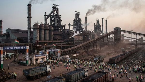 ചൈനയ്ക്ക് ഇന്ത്യയുടെ വക മുട്ടൻ പണി; സ്‌റ്റീൽ ഉത്പന്നങ്ങൾക്ക് മൂന്ന് വർഷത്തേക്ക് 12 ശതമാനം വരെ ഇറക്കുമതി തീരുവ