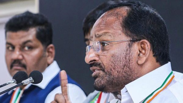 'കേക്കുമായി അരമനകൾ തേടിവരുന്ന കപടന്മാർക്ക് ഇതേ വിചാരമാണ് ഉള്ളിൽ';ടിഎൻ പ്രതാപൻ