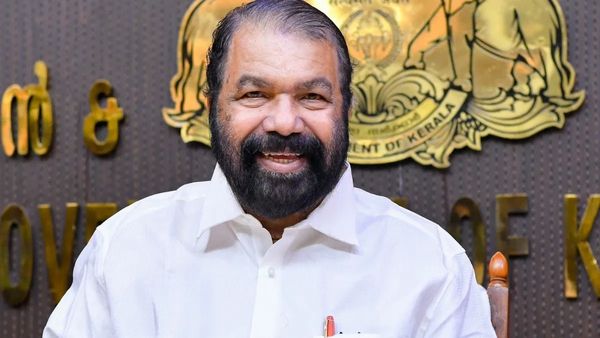 പത്താം ക്ലാസ് വിദ്യാർത്ഥികൾക്ക് ആശ്വാസം; നിർണ്ണായക പ്രഖ്യാപനവുമായി മന്ത്രി വി. ശിവൻകുട്ടി