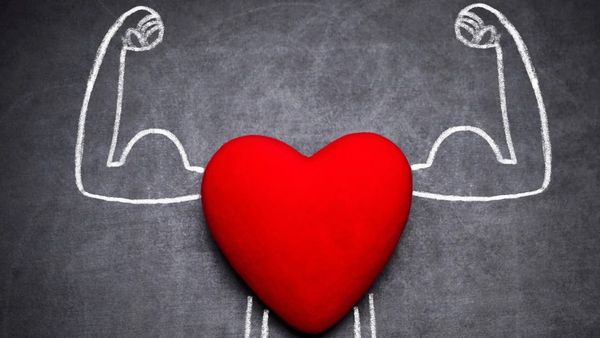 ഈ പ്രായത്തിൽ നിങ്ങളുടെ ഹൃദയം അപകടത്തിലാകാം; സംരക്ഷിക്കാൻ ഈ 7 ടിപ്സ് മതി