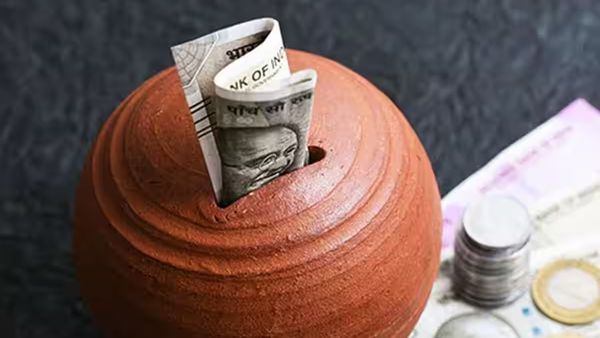 പണം നിക്ഷേപിക്കാൻ ഇതിലും നല്ല ഓപ്ഷൻ ഇല്ല; പലിശയായി കിട്ടും ലക്ഷങ്ങൾ