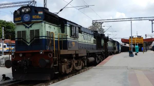 തുരന്തോ എക്‌സ്പ്രസ് വരുന്നു; ബെംഗളൂരുവില്‍നിന്ന് ഈ നഗരത്തിലേക്ക് 18 മണിക്കൂര്‍ യാത്ര: ടിക്കറ്റില്‍ ഭക്ഷണവും