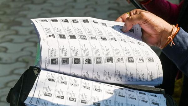 സമഗ്ര വോട്ടർപട്ടിക; പട്ടികയിൽനിന്നു പുറത്താകുമെന്ന ആശങ്കയിൽ പ്രവാസികൾ