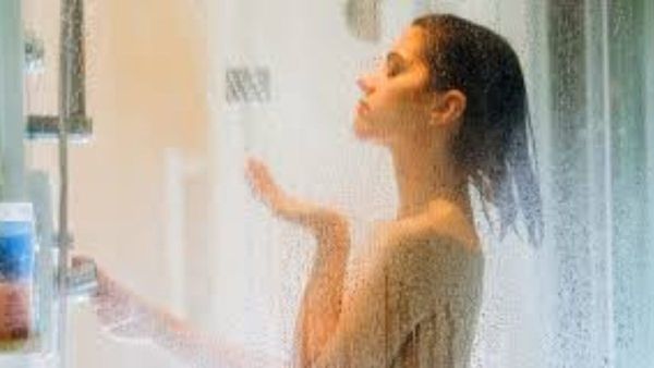 എല്ലാ ദിവസവും കുളിക്കേണ്ടതുണ്ടോ? ചൂടുവെള്ളത്തില്‍ കുളിക്കുന്നതാണോ നല്ലത്, അറിയാം