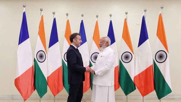 പ്രതിരോധം മുതൽ AI വരെ 20 വമ്പൻ കരാറുകൾ! ചരിത്രമായി മോദി-മാക്രോൺ കൂടിക്കാഴ്ച