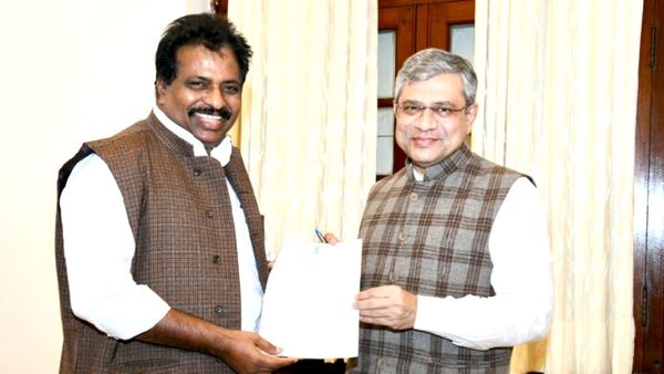 കൊല്ലം-എറണാകുളം മെമു സ്ഥിരമാക്കിയേക്കും; ശനിയാഴ്ചയും സര്‍വീസ്, പരിഗണിക്കാമെന്ന് മന്ത്രി