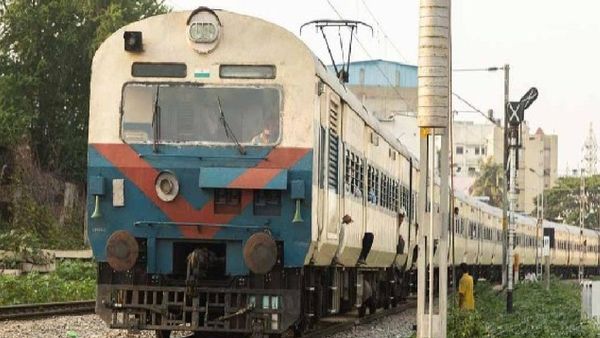 മെമു ട്രെയിനുകള്‍ മൊത്തം മാറുന്നു; യാത്രക്കാരുടെ തിരക്ക് കുറയ്ക്കാന്‍ ആ തീരുമാനം വന്നു