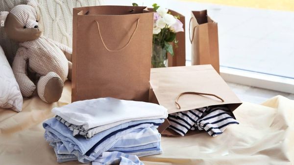 പുതിയ ഉടുപ്പിട്ടാൽ പണി കിട്ടുമോ? തിളങ്ങുന്ന വസ്ത്രങ്ങൾക്കുള്ളിലെ 'അപകടം'