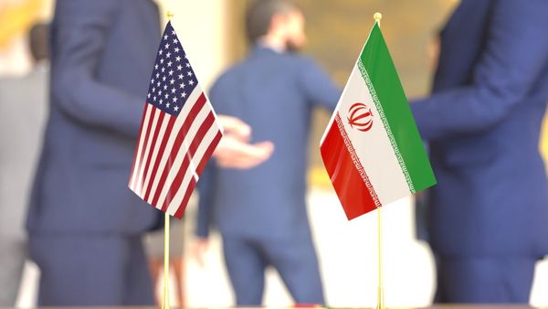 ഇറാൻ വഴങ്ങി, അമേരിക്ക ഞെട്ടി! പശ്ചിമേഷ്യയുടെ വിധി മാറ്റാൻ നിർണ്ണായക കൂടിക്കാഴ്ച