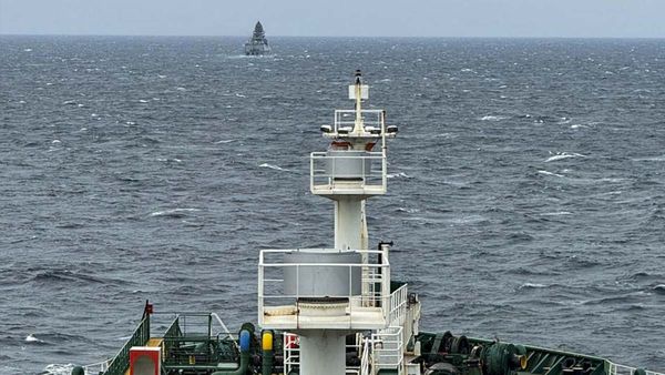 ഇറാന്റെ അടുത്ത പണി; ബാബ് അല്‍-മന്‍ദേബ് കടലിടുക്ക് തടയുമെന്ന് മുന്നറിയിപ്പ്