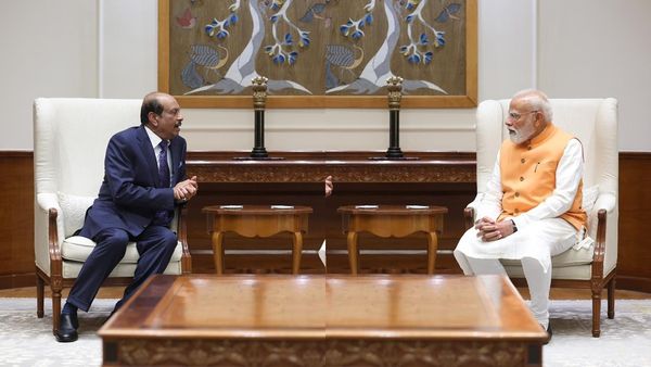 ഗൾഫിലേക്കുള്ള ഭക്ഷ്യ വിതരണം ഉറപ്പാക്കാൻ ഇടപെട്ട് ലുലു; പ്രധാനമന്ത്രിയുമായി കൂടിക്കാഴ്ച നടത്തി എംഎ യൂസഫലി