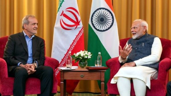 ഞങ്ങളുടെ പൗരന്മാരുടെ സുരക്ഷയാണ് പ്രധാനം: ഇറാന്‍ പ്രസിഡന്റിനോട് ഫോണില്‍ സംസാരിച്ച് മോദി