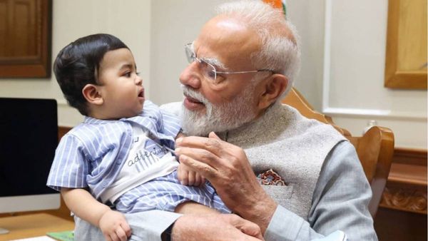 എന്റെ കുഞ്ഞ് ഫ്രണ്ട്; ദിയയുടെ മകന്റെ ചിത്രം പങ്കുവെച്ച് പ്രധാനമന്ത്രി; ഞങ്ങളുടെ ഓമിയെന്ന് മലയാളികള്‍