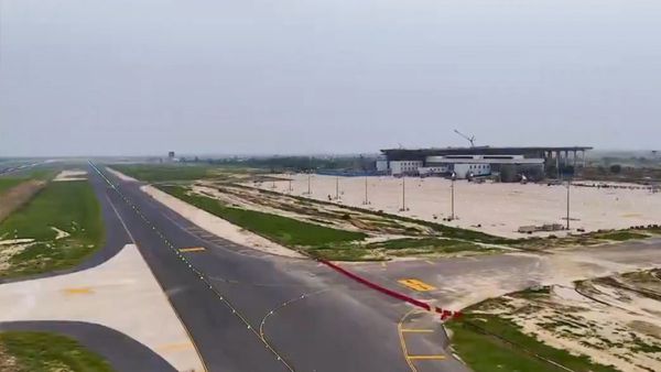 ഇന്ത്യയിലെ ഏറ്റവും വലിയ വിമാനത്താവളം; നോയിഡ അന്താരാഷ്ട്ര വിമാനത്താവളം ഉദ്ഘാടനം ചെയ്ത് മോദി