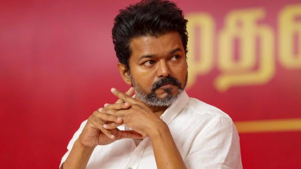 വിജയ് സ്വത്തുക്കള്‍ വിറ്റഴിക്കുന്നു; നടന്റെ നീക്കത്തിന് പിന്നില്‍ എന്ത്? സംഗീതയുടെ വിവാഹ മോചനം ചര്‍ച്ച