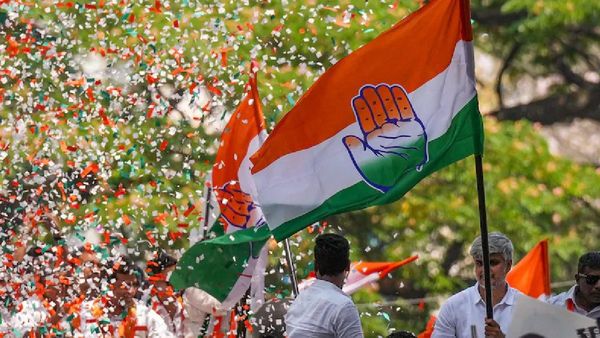 മുഖ്യമന്ത്രി ചർച്ചയിൽ വടിയെടുത്ത് കോൺഗ്രസ് നേതൃത്വം- എ​ഐസിസിയുടെ കർശന നിർ​ദേശം, അച്ചടക്കലംഘനമായി കണക്കാക്കും