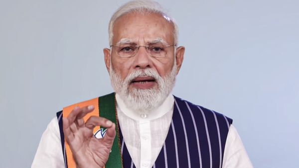 വനിതാ സംവരണ നിയമ ഭേദഗതിയിൽ എംപിമാരുടെ പിന്തുണ തേടി പ്രധാനമന്ത്രി; 'ഒരുമിച്ച് മുന്നോട്ട് പോകാം'