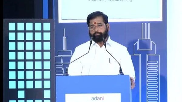 മുംബൈയെ ചേരിരഹിത മഹാനഗരമാക്കാന്‍ വമ്പന്‍ പദ്ധതിയുമായി ഏക്നാഥ് ഷിന്‍ഡെ