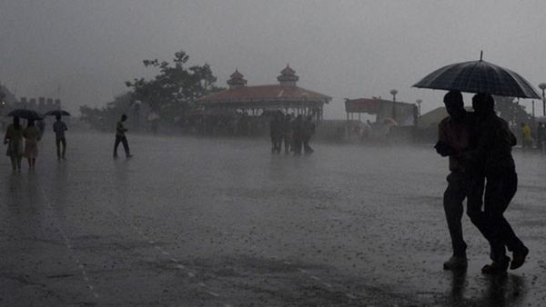 സംസ്ഥാനത്ത് ഇന്നും മഴ; രണ്ട് ജില്ലകളിൽ മഞ്ഞ അലർട്ട്, ഇടിക്കും കാറ്റിനും സാധ്യത