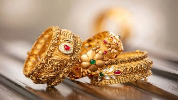സ്വര്‍ണവില കൂടാന്‍ പോകുന്നു.. ഇപ്പോള്‍ തന്നെ വാങ്ങിവെച്ചോ, ഗ്രാമിന് 18000 കടക്കും, പവന് 1.50 ലക്ഷം!