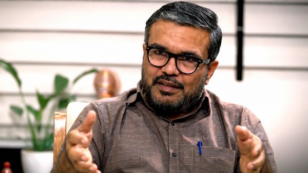 'ലീഗുകാർ ഒന്നുകിൽ പിഎം ശ്രീ അറബിക്കടലിൽ എറിയണം, അല്ലെങ്കിൽ അവർക്ക് അറബിക്കടലിൽ പോയി ചാടാം'; എംബി രാജേഷ്