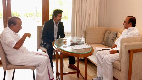 മുല്ലപ്പെരിയാറില്‍ പുതിയ അണക്കെട്ട്; ചെലവ് വഹിക്കാം, വെള്ളം നല്‍കാമെന്നും കേരളം, വേണ്ടെന്ന് വിജയ് സര്‍ക്കാര്‍