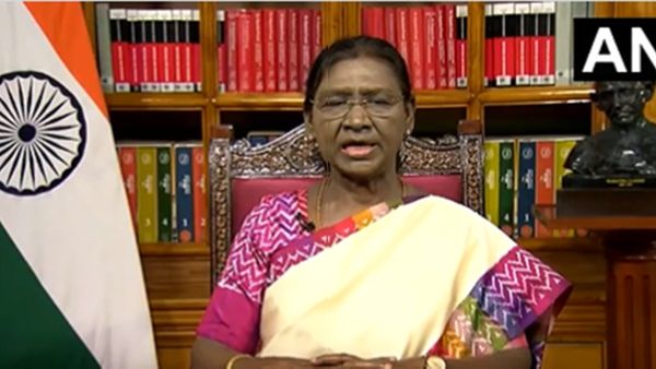 'ഭീകരവാദത്തെ നേരിടാൻ ഇന്ത്യ സുസജ്ജം, എവിടെ ഒളിച്ചിരുന്നാലും തിരിച്ചടിക്കും';രാഷ്ട്രപതി