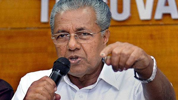 ഗവർണർ പോലീസ് മേധാവിയെ വിളിച്ചുവരുത്തിയ നടപടി ജനാധിപത്യ വിരുദ്ധം;തുറന്നടിച്ച് പിണറായി