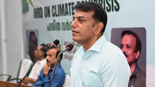 'ഈ പ്രസ്ഥാനം പടുത്തുയർത്തപ്പെട്ടത് ഏതെങ്കിലും വ്യക്തികളുടെ താൽപര്യങ്ങളിലല്ല'; ഒളിയമ്പുമായി വിഎ അരുൺകുമാർ
