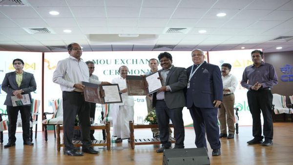 100 കോടിയുടെ സെമികണ്ടക്ടർ ശേഷിവികസന പാർക്ക്; ടെക്നോസിറ്റിയിൽ 10 ഏക്കറിൽ പദ്ധതി; കരാർ ഒപ്പുവെച്ചു