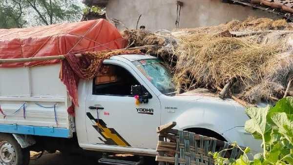 ଘର ଭିତରକୁ ମାଡିଗଲା ପିକଅପ୍ ଭ୍ୟାନ : ଦୁଇ ଶିଶୁ ମୃତ