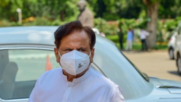 ବରିଷ୍ଠ କଂଗ୍ରେସ ନେତା ଅହମ୍ମଦ ପଟେଲଙ୍କ ପରଲୋକ