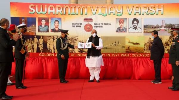 ବିଜୟ ଦିବସ: ଭାରତୀୟ ସେନାଙ୍କ ବଳିଦାନ ଭାରତୀୟମାନଙ୍କ ପାଇଁ ପ୍ରେରଣାଦାୟୀ ; ରାଜନାଥ ସିଂ