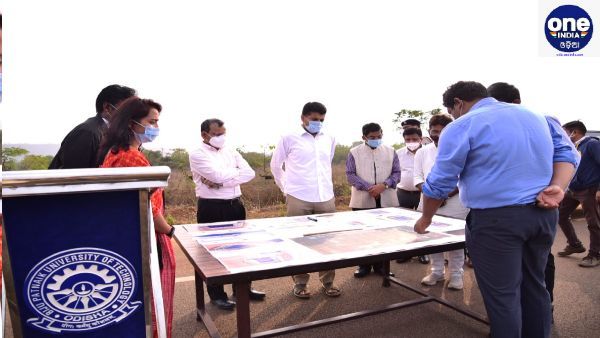 ଅପ୍ରେଲରୁ ଆରମ୍ଭ ହେବ ଦେଶର ସର୍ବବୃହତ ହକି ଷ୍ଟାଡିୟମ ନିର୍ମାଣ : ପ୍ରସ୍ତାବିତ ହକି ଷ୍ଟାଡିୟମ୍ ସ୍ଥାନ ପରିଦର୍ଶନ କଲେ 5-ଟି ସଚିବ