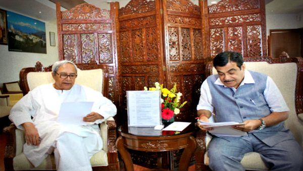 ରାଜ୍ୟରେ ବିଭିନ୍ନ ଗୁରୁତ୍ବପୂର୍ଣ୍ଣ ପ୍ରକଳ୍ପକୁ ନେଇ କେନ୍ଦ୍ର ସଡ଼କ ପରିବହନ ମନ୍ତ୍ରୀଙ୍କ ସହ ଆଲୋଚନା କଲେ ମୁଖ୍ୟମନ୍ତ୍ରୀ