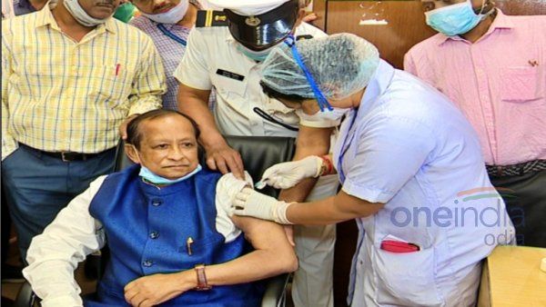 ମୁଖ୍ୟମନ୍ତ୍ରୀଙ୍କ ପରେ ବାଚସ୍ପତିଙ୍କ ସହ ମନ୍ତ୍ରୀ ଓ ବିଧାୟକ ନେଲେ କରୋନା ଟିକା