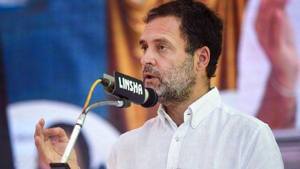 ଯେଉଁମାନେ ମୋର ନୀରବତାକୁ ଭୟ କରୁଛନ୍ତି ମୁଁ ସେମାନଙ୍କୁ ଭୟ କରେ ନାହିଁ ! କୃଷକ ଆନ୍ଦୋଳନ ଉପରେ ରାହୁଲଙ୍କ ବିଜେପିକୁ ଟାର୍ଗେଟ୍