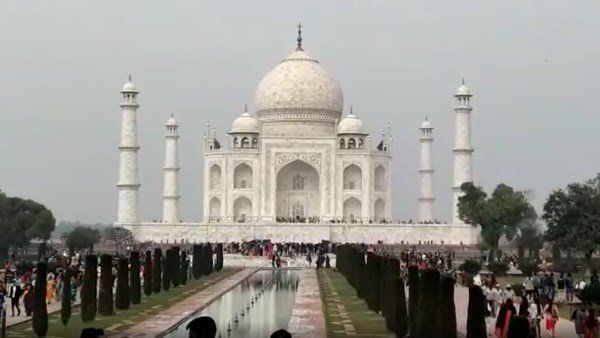 'ତାଜମହଲରେ ବୋମା ... !' ଅଜଣା ବ୍ୟକ୍ତିଙ୍କ ଫୋନ୍ କଲ୍ ପରେ ବନ୍ଦ ହେଲା ତାଜମହଲ