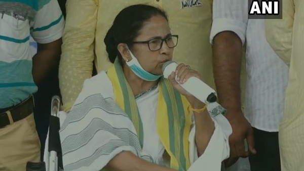 ଓୱେସୀଙ୍କୁ ମମତାଙ୍କ ସମାଲୋଚନା, ବିଜେପିରୁ ଟଙ୍କା ନେଇ ବଙ୍ଗଳାରେ ଲଢୁଛନ୍ତି ନିର୍ବାଚନ