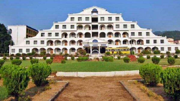 ଗୁଣୁପୁର GIET ରେ କରୋନା ପଜିଟିଭି, ୩ ଦିନ ପାଇଁ ବନ୍ଦ ହେଲା ବିଶ୍ୱବିଦ୍ୟାଳୟ