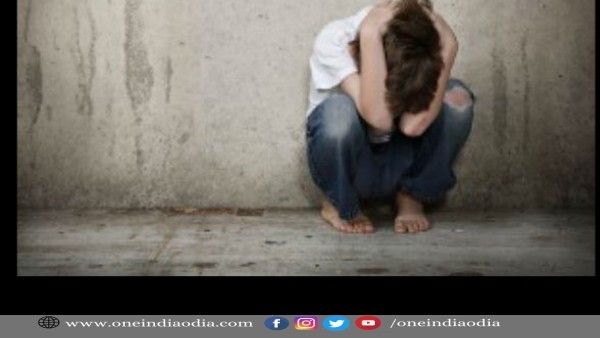 ହୋମିଓପାଥୀ କଲେଜରେ ଛାତ୍ରୀଙ୍କୁ ରାଗିଂ : ଲେଡିଜ୍ ହଷ୍ଟେଲରେ ପଶି ପୋଷାକ ଖୋଲିବାକୁ ବାଧ୍ୟ କଲେ ଛାତ୍ର