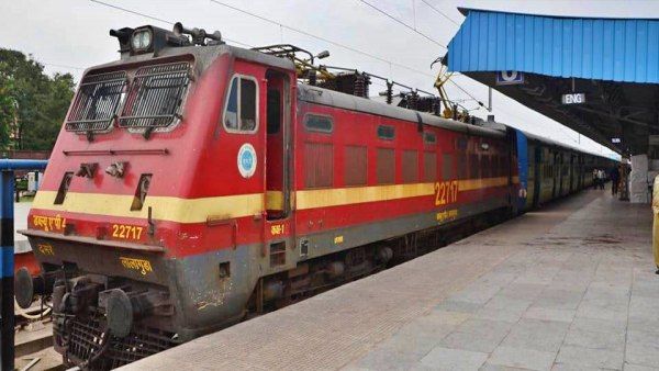 ବାହାନଗା ଟ୍ରେନ୍ ଦୁର୍ଘଟଣା : ଲାଇନ୍ ମରାମତି ପାଇଁ ପୁଣି ବାତିଲ ହେଲା 36 ଟ୍ରେନ୍