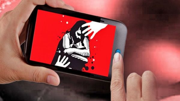 ଶିକ୍ଷକଙ୍କ କଳା କାରନାମା: ଅଶ୍ଲୀଳ ଭିଡିଓ ଭାଇରାଲ