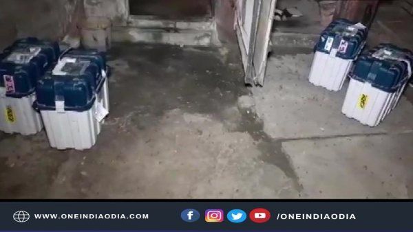 ପଶ୍ଚିମବଙ୍ଗରେ ଟିଏମସି ନେତାଙ୍କ ଘରୁ ଇଭିଏମ ଜବତ, ସେକ୍ଟର ଅଧିକାରୀ ନିଲମ୍ବିତ