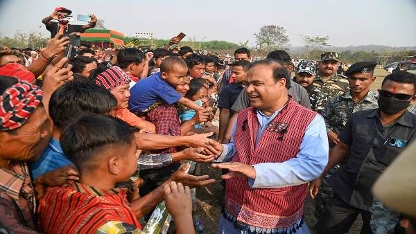 ବିଜେପି ନେତା ହିମନ୍ତ ବିଶ୍ୱ ଶର୍ମାଙ୍କୁ ନିର୍ବାଚନ ଆୟୋଗରୁ କୋହଳ, ପ୍ରଚାର ପ୍ରତିବନ୍ଧକକୁ 48ରୁ 24 ଘଣ୍ଟାକୁ ହ୍ରାସ