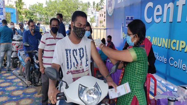 କାଲିଠୁ ରାଜ୍ୟରେ ବ୍ୟାପକ ହେବ ଟିକାକରଣ, ଦିନକୁ ୩ ଲକ୍ଷ ଡୋଜ୍ ଟାର୍ଗେଟ୍‌