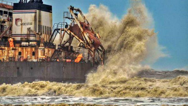 ବାତ୍ୟା ତଉକତେ ସହ ସମୁଦ୍ର ମଝିରେ ସଙ୍ଘର୍ଷ କରିଥିଲା ଭାରତୀୟ ନୈସେନା